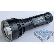Ліхтар Nitecore EA8 (Cree XML U2, 900 люмен, 8 режимів, 8xAA)