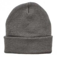 Шапка в'язана сіра