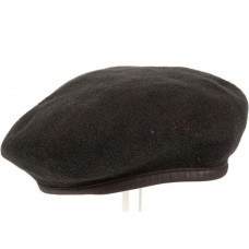 Черный берет британский
