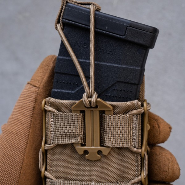 Фиксатор к подсумкам для магазинов АК/AR "Колчан" (Койот) - 108020701 Фиксатор к подсумкам для магазинов АК/AR "Колчан" (Койот) - 108020701