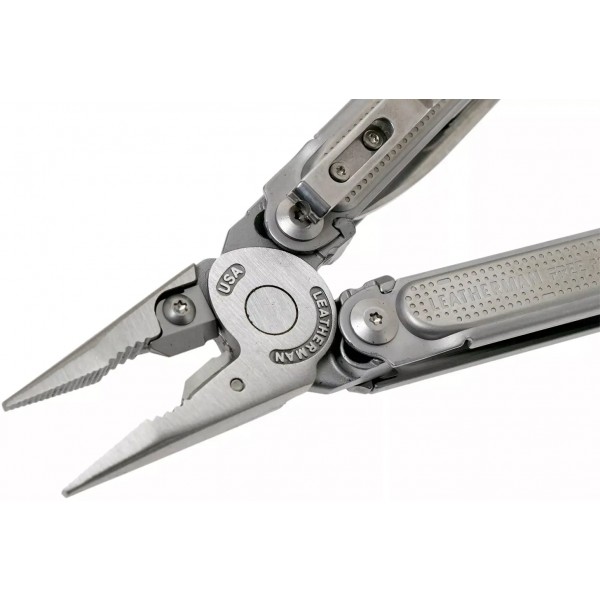 Мультитул Leatherman 832638 Free P2 Silver + чехол - 619315 Мультитул Leatherman 832638 Free P2 Silver + чехол - 619315