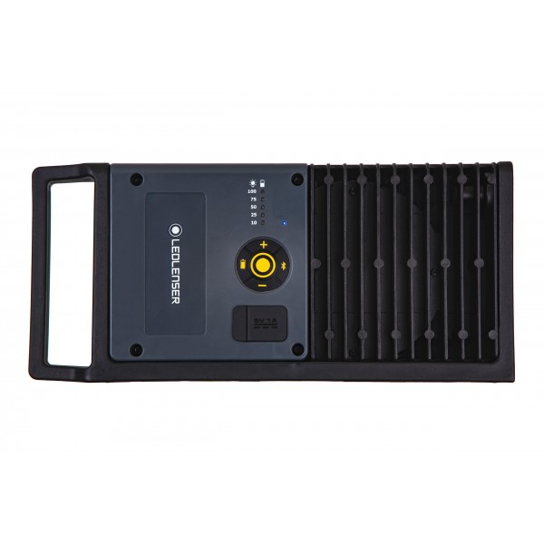 Ліхтар-прожектор LedLenser IF8R з функцією Powerbank и Bluetooth-керуванням, заряджається, 4500/2000/400 - 502002 Ліхтар-прожектор LedLenser IF8R з функцією Powerbank и Bluetooth-керуванням, заряджається, 4500/2000/400 - 502002