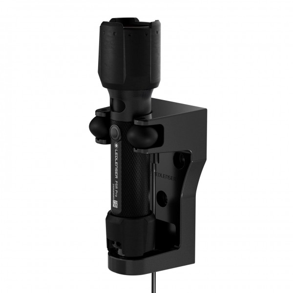 Ліхтар Ledlenser P5R Pro, заряджається, dual power, з зарядною станцією, 750/350/100/25 - 503101 Ліхтар Ledlenser P5R Pro, заряджається, dual power, з зарядною станцією, 750/350/100/25 - 503101