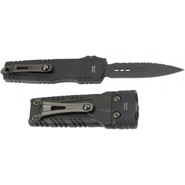 Набір Microtech Surefire Luminary D/E - Stiletto Pro II Collaboration ZBP Serrated Black - 14090745 Набір Microtech Surefire Luminary D/E - Stiletto Pro II Collaboration ZBP Serrated Black - 14090745