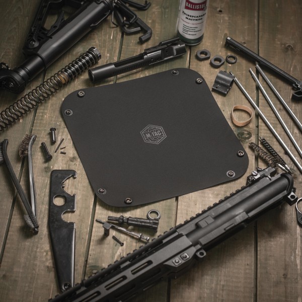 M-Tac лоток для обслуговування зброї в польових умовах 24х24 см Black - 10229002 M-Tac лоток для обслуговування зброї в польових умовах 24х24 см Black - 10229002