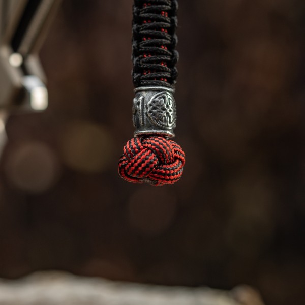 M-Tac темляк Scandinavian Mannaz Silver Black&Red - 10278211 M-Tac темляк Scandinavian Mannaz Silver Black&Red - 10278211