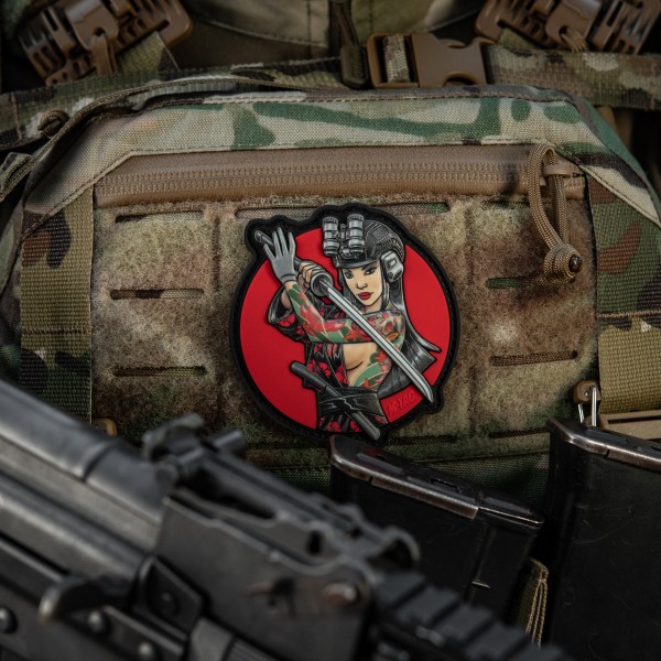 M-Tac нашивка Tactical girl №3 Череп на плечі PVC - 51116402 M-Tac нашивка Tactical girl №3 Череп на плечі PVC - 51116402