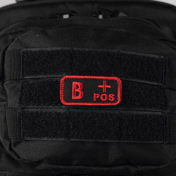 M-Tac нашивка группа крови B+ Pos черно-красная - 51236233 M-Tac нашивка группа крови B+ Pos черно-красная - 51236233
