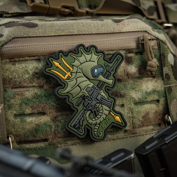 M-Tac нашивка Морський коник (PVC) олива - 51348371 M-Tac нашивка Морський коник (PVC) олива - 51348371