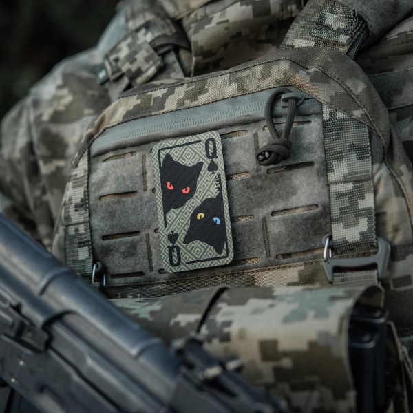 M-Tac нашивка Queen of spades (Орнамент) Olive - 51362001 M-Tac нашивка Queen of spades (Орнамент) Olive - 51362001