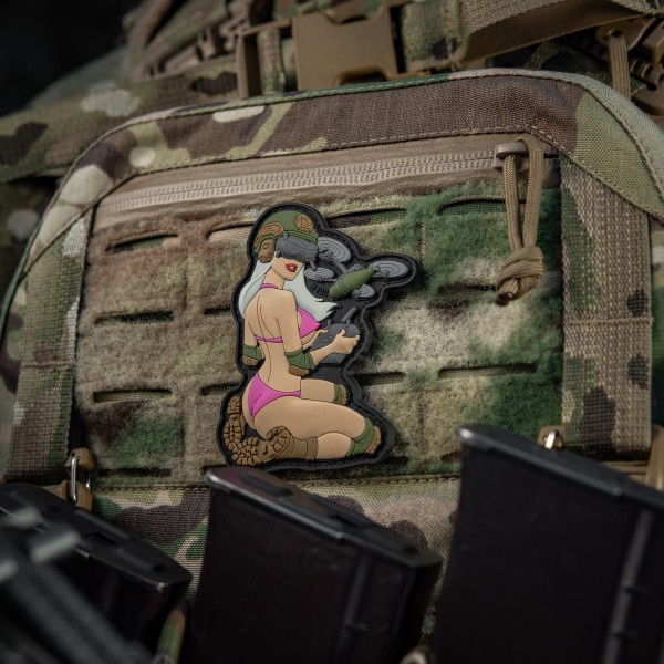 M-Tac нашивка Tactical girl №6 PVC White/Pink/Olive V2 - 51468002 M-Tac нашивка Tactical girl №6 PVC White/Pink/Olive V2 - 51468002