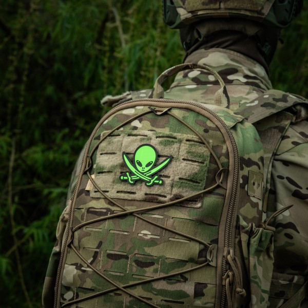 M-Tac нашивка НЛО оператор GID Black/Green - 51509002 M-Tac нашивка НЛО оператор GID Black/Green - 51509002