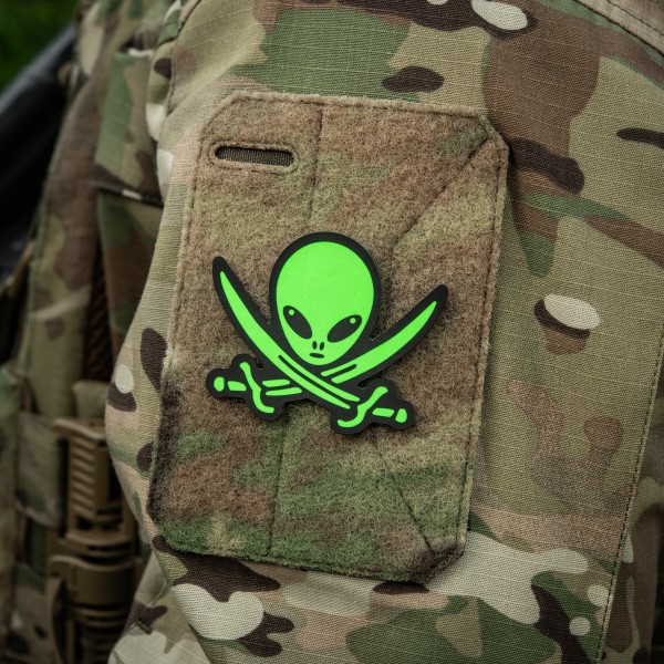 M-Tac нашивка НЛО оператор GID Black/Green - 51509002 M-Tac нашивка НЛО оператор GID Black/Green - 51509002