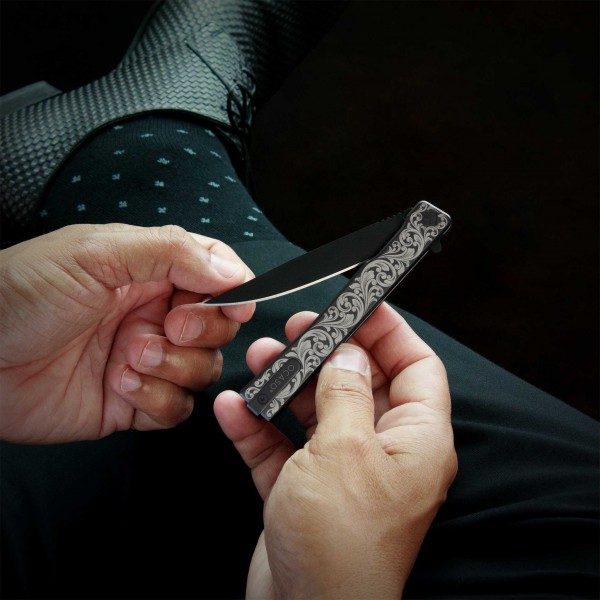 Нож Ocaso "Solstice", Engraved titanium Scroll Pattern, Black - 10ESB Нож Ocaso "Solstice", Engraved titanium Scroll Pattern, Black - 10ESB