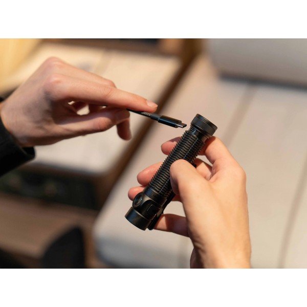 Ліхтар Olight Baton 4 Pro CW Black - 23705017 Ліхтар Olight Baton 4 Pro CW Black - 23705017