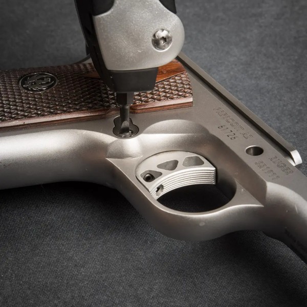 Мультиинструмент Real Avid Gun Tool Plus - 17590020 Мультиинструмент Real Avid Gun Tool Plus - 17590020