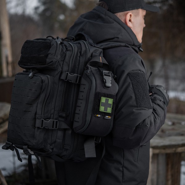 M-Tac нашивка Medic Cross Square ПВХ олива/чорний - 51124102 M-Tac нашивка Medic Cross Square ПВХ олива/чорний - 51124102