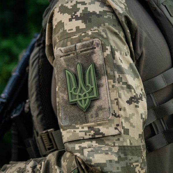 Нашивка Тризуб PVC великий олива - 51337101