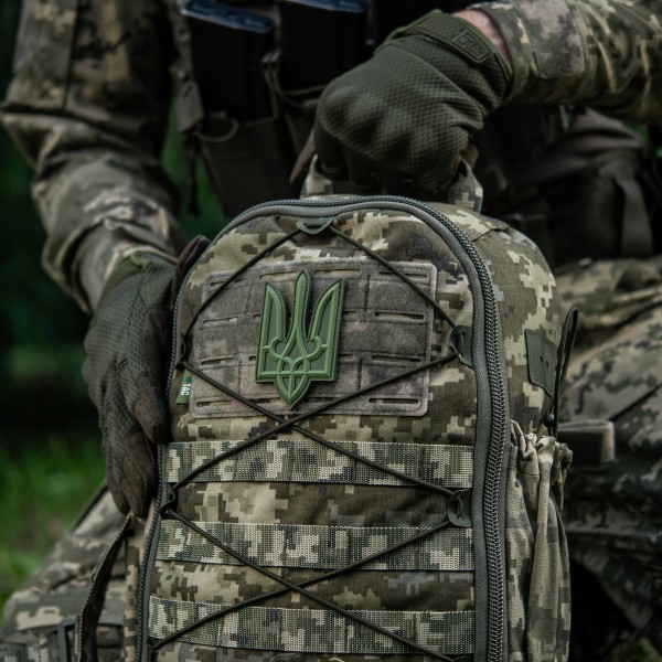 Нашивка Тризуб PVC великий олива - 51337101