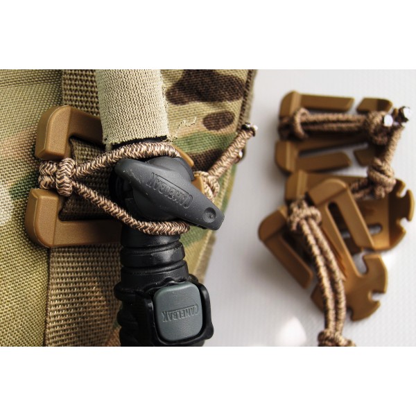 Кліпса універсальна на систему MOLLE койот - UKR-UMC-COY Кліпса універсальна на систему MOLLE койот - UKR-UMC-COY